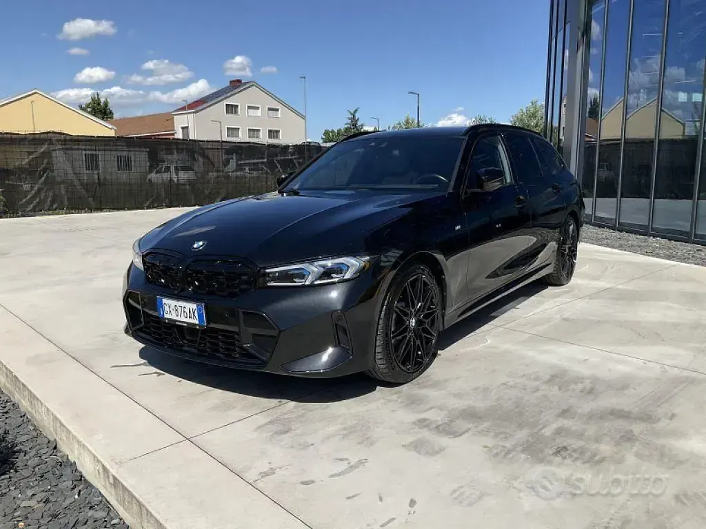 Usata BMW 330 M Sport 286 CV (210 kW) 2023 Nero Station wagon