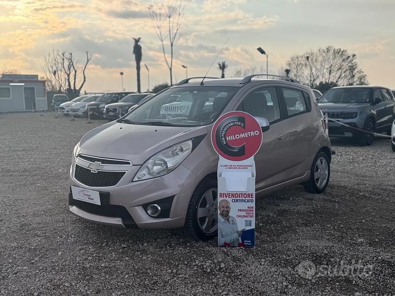 Usata Chevrolet Spark 82 CV (60 kW) 2012 Viola Utilitaria