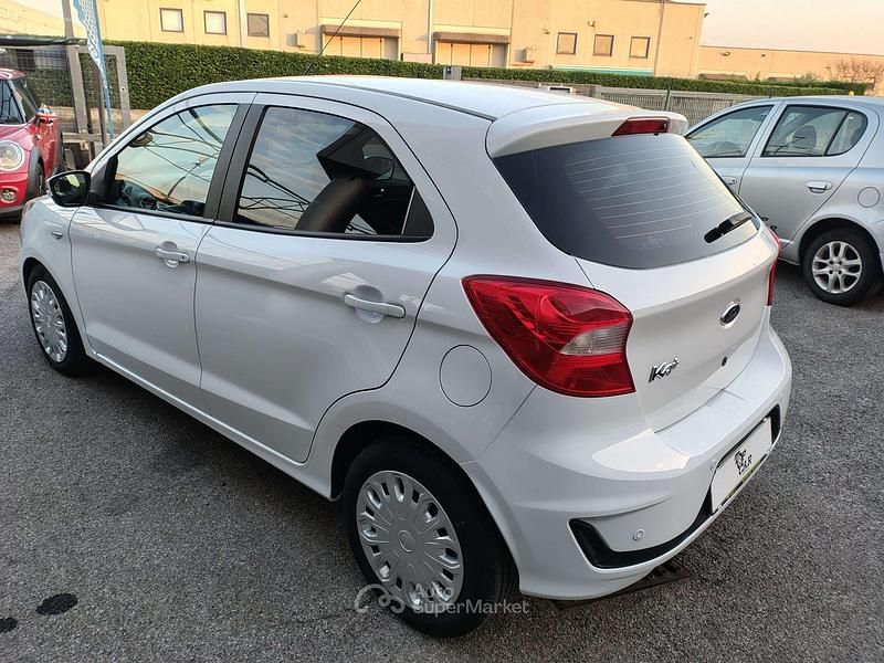 Usata Ford Ka Plus 71 CV (52 kW) 2019 Bianco Utilitaria