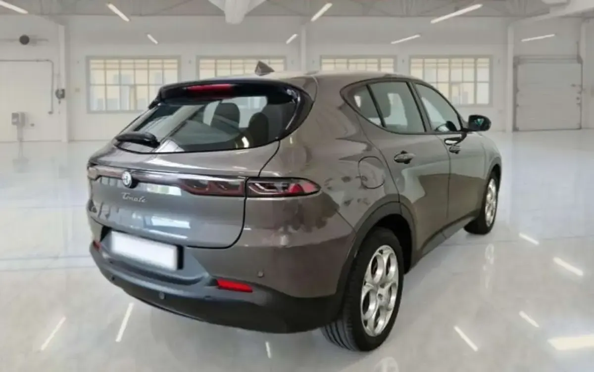 Usata Alfa Romeo Tonale Sprint 131 CV (96 kW) 2023 Grigio SUV