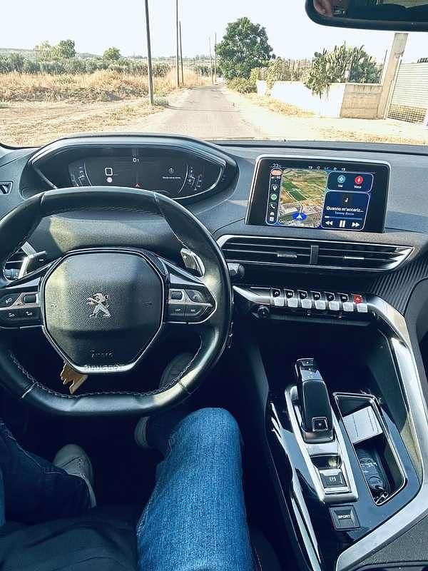 Usata 2019 Peugeot 3008 Allure SUV | 17.500 € (Buon prezzo) - Immagine 1/4