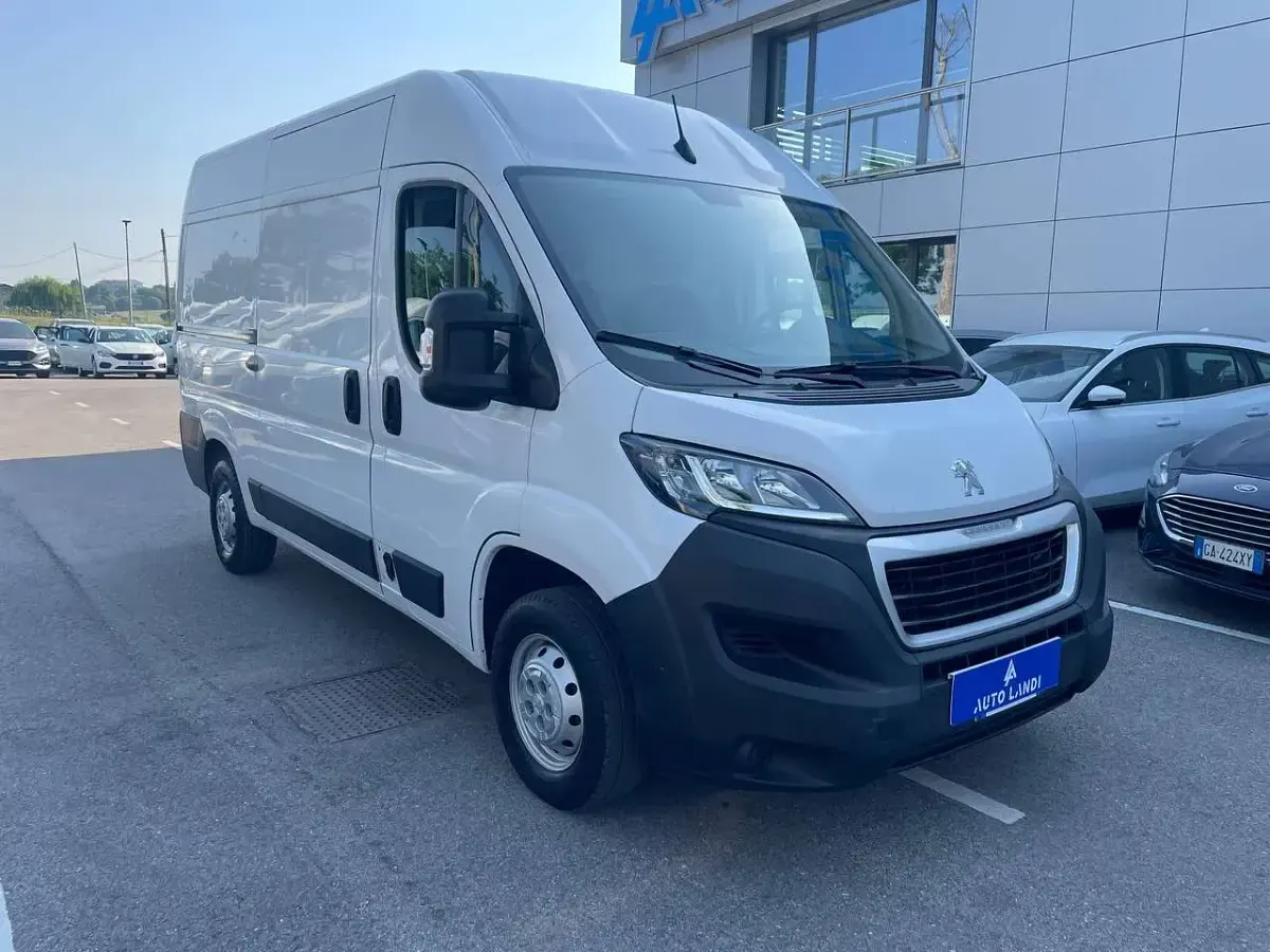 Usata Peugeot Boxer S 140 CV (102 kW) 2021 Bianco Furgone