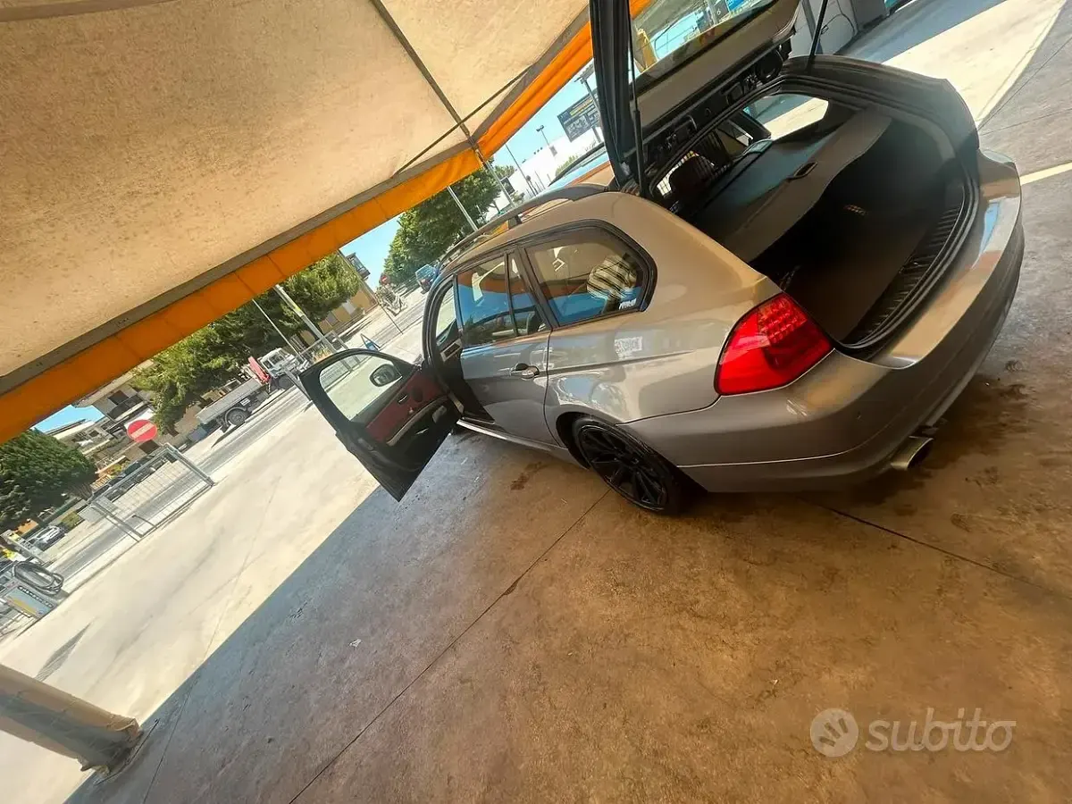 Usata BMW 320 177 CV (130 kW) 2009 Grigio Station wagon