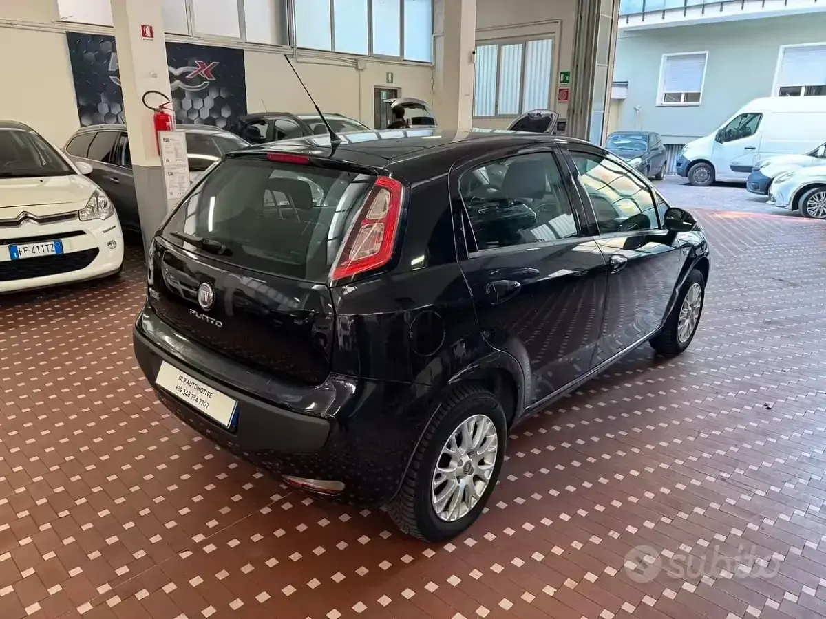 Brugt Fiat Punto Evo Emotion 78 HK (57 kW) 2011 Sort Hatchback