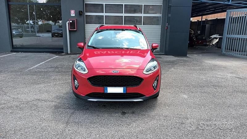 Usata Ford Fiesta Active 125 CV (91 kW) 2021 Rosso Utilitaria