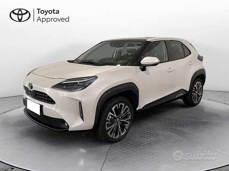 Usata Toyota Yaris Cross Lounge 116 CV (85 kW) 2022 Other SUV
