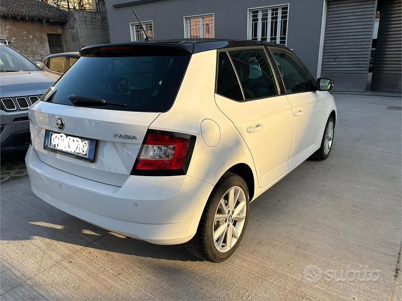 Usata Skoda Fabia 75 CV (55 kW) 2018 Bianco Utilitaria