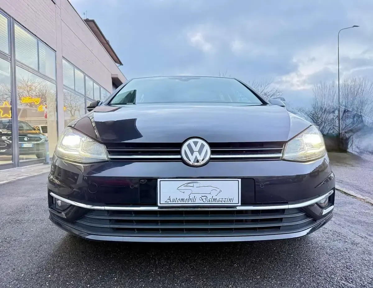 Używany VW Golf VII Business 116 KM (85 kW) 2019 Czarny Sedan/Limuzyna