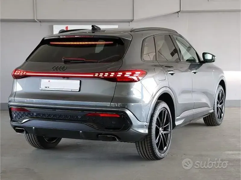 Usata Audi Q5 S-Line 204 CV (150 kW) 2025 Grigio SUV