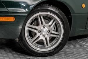 Usata Mazda MX5 90 CV (66 kW) 1995 Verde Cabrio