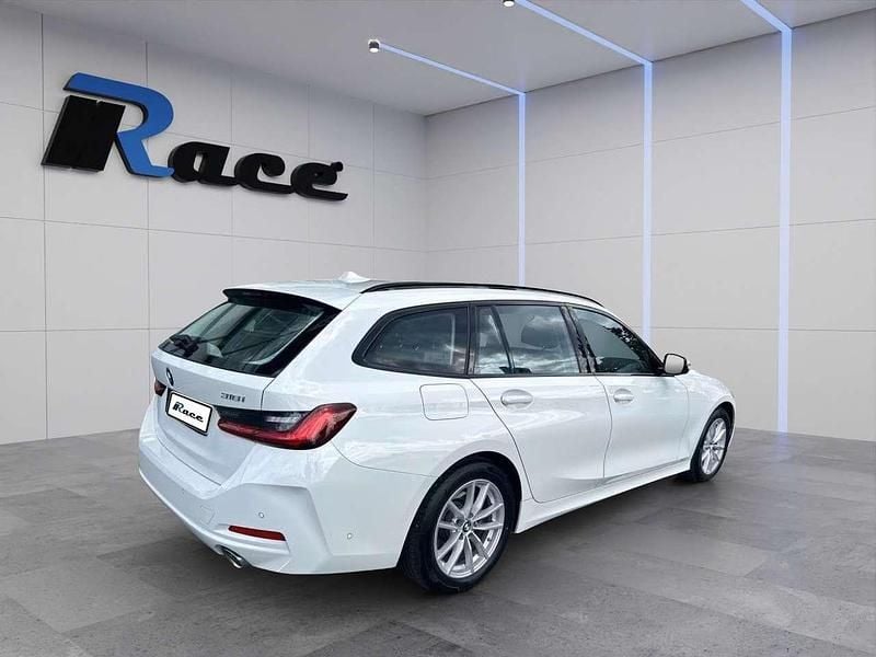 Usata BMW 318 156 CV (114 kW) 2024 Bianco Station wagon