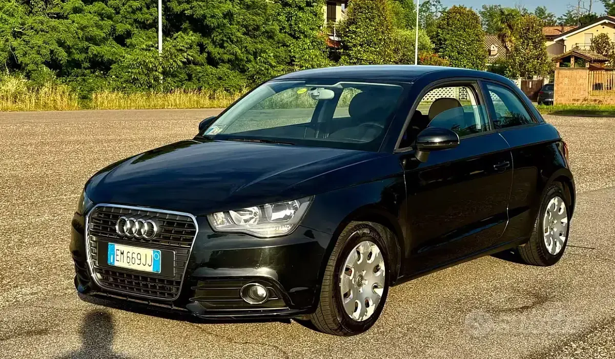 Usata Audi A1 Admired 105 CV (77 kW) 2012 Nero Utilitaria
