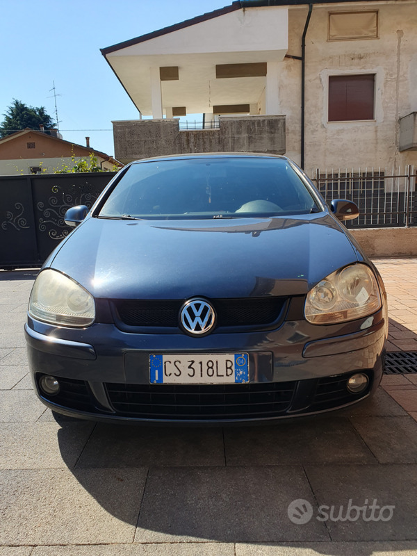 Usato 2004 VW Golf V 2.0 Diesel 140 CV (2.800 €)