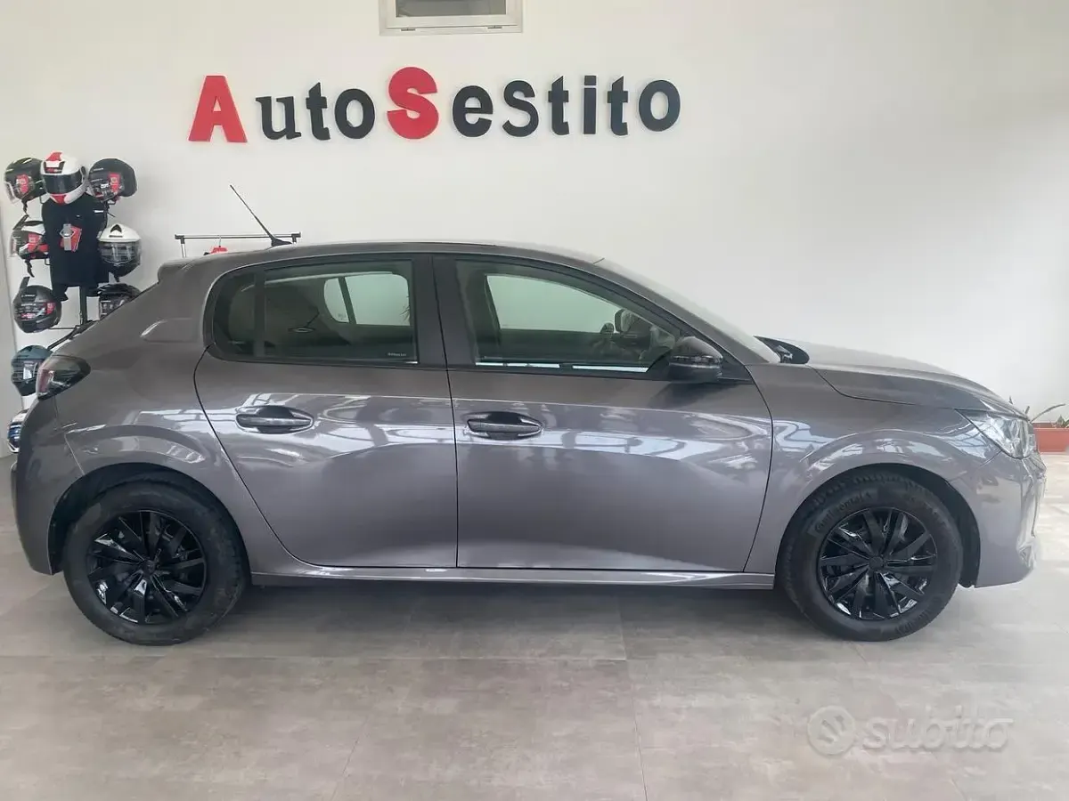 Usata Peugeot 208 Active 75 CV (55 kW) 2022 Grigio Utilitaria