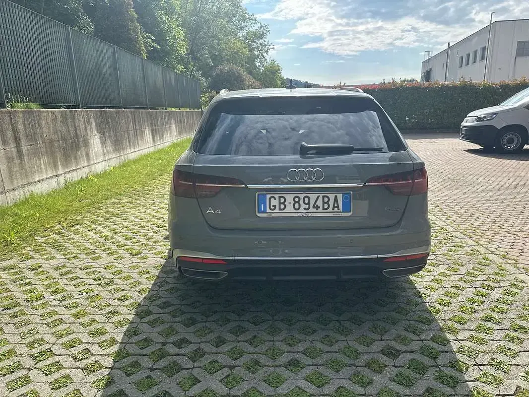 Begagnad Audi A4 S-Line 286 HK (210 kW) 2020 Grå Kombi