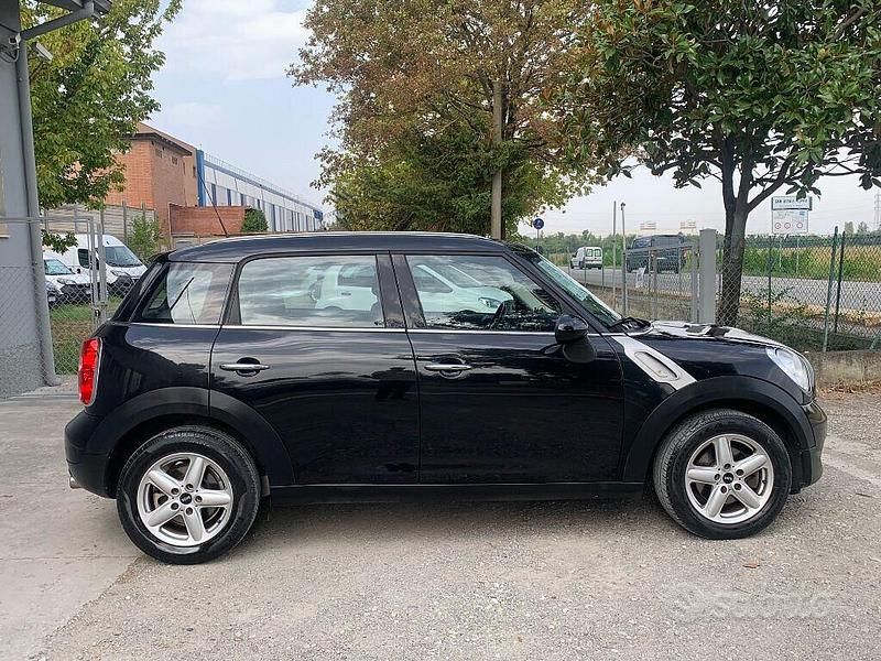 Usata Mini Cooper Countryman 111 CV (81 kW) 2014 Nero SUV