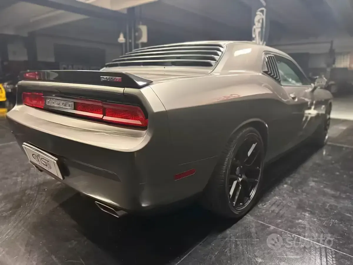 Usata Dodge Challenger 477 CV (350 kW) 2014 Grigio Coupé