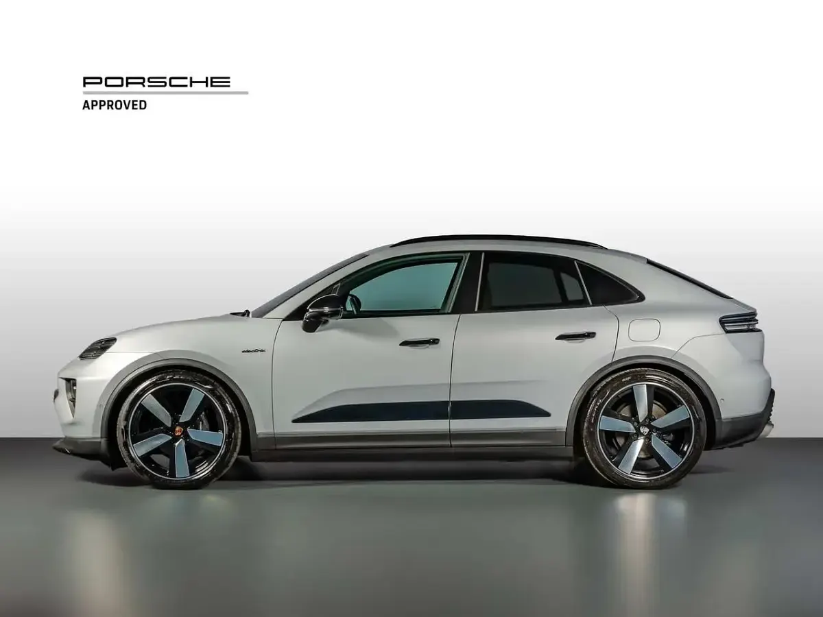 Usata Porsche Macan 144 kW (197 CV) 2024 Grigio ghiaccio metallizzato SUV
