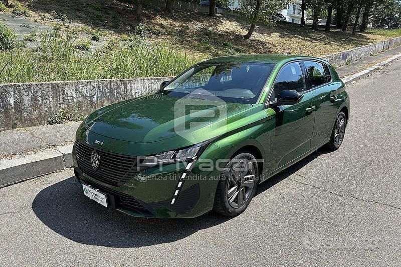 Verde Usata 2022 Peugeot 308 Allure Tre volumi | 16.500 € (Buon prezzo) - Immagine 1/4