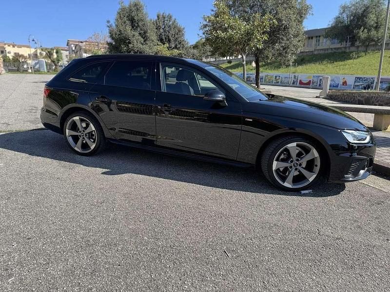 Usata Audi A4 Ambiente 163 CV (119 kW) 2020 Nero Station wagon