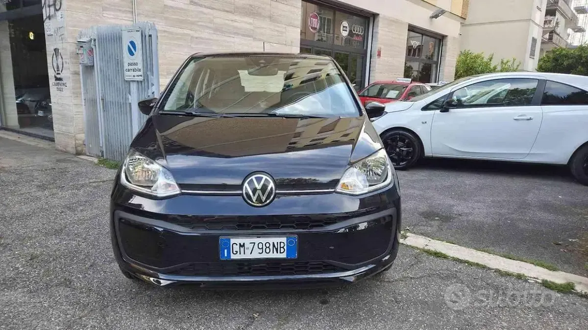 Usata VW up! Beats 65 CV (47 kW) 2023 Nero Utilitaria