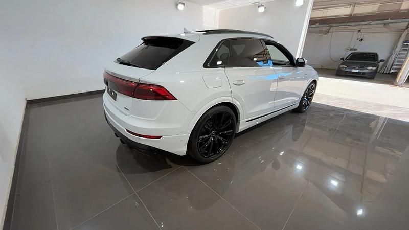 Nuova Audi Q8 S-Line 286 CV (210 kW) 2025 Bianco SUV