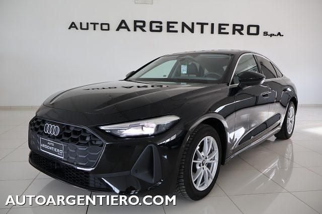 Usata Audi A5 Advanced 204 CV (150 kW) 2025 Nero