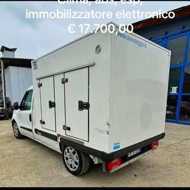 Usata Fiat Doblò 120 CV (88 kW) 2017 Monovolume