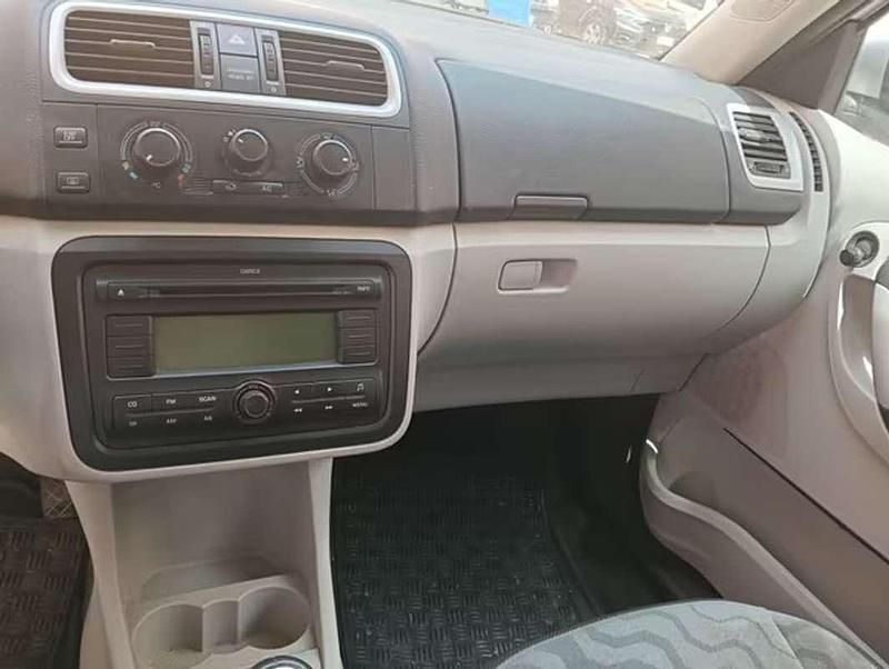 Usata Skoda Fabia Style 69 CV (50 kW) 2007 Argento Station wagon