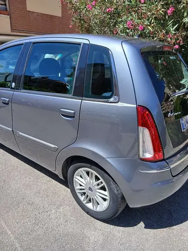 Usata Lancia Musa 77 CV (56 kW) 2009 Monovolume