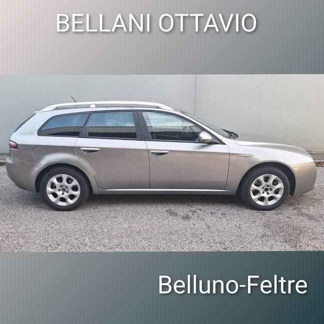 Usata Alfa Romeo 159 140 CV (102 kW) 2007 Grigio Station wagon