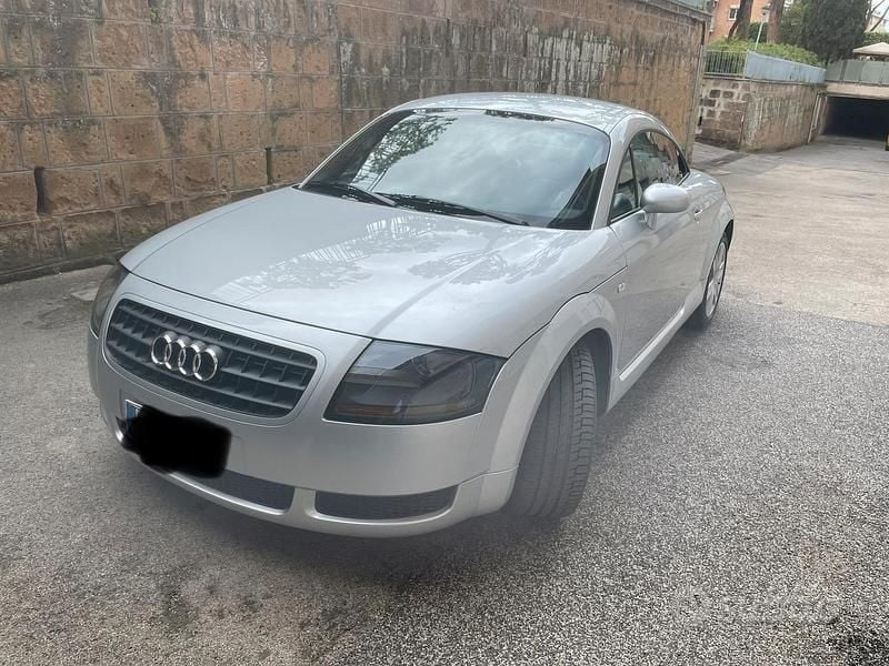 Grigio Usata 2002 Audi TT Coupé | 9500 € (Cara) - Immagine 1/4