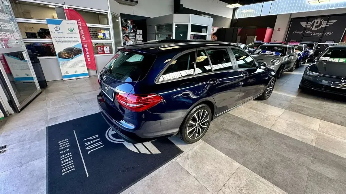 Usata Mercedes C220 Business 194 CV (142 kW) 2020 Blu cavansite metallizzato Station wagon