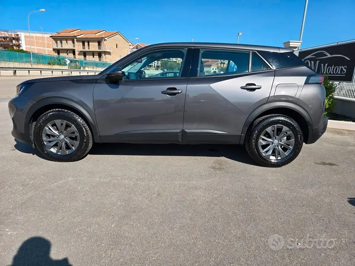 Usata Peugeot 2008 GT 131 CV (96 kW) 2021 Grigio SUV