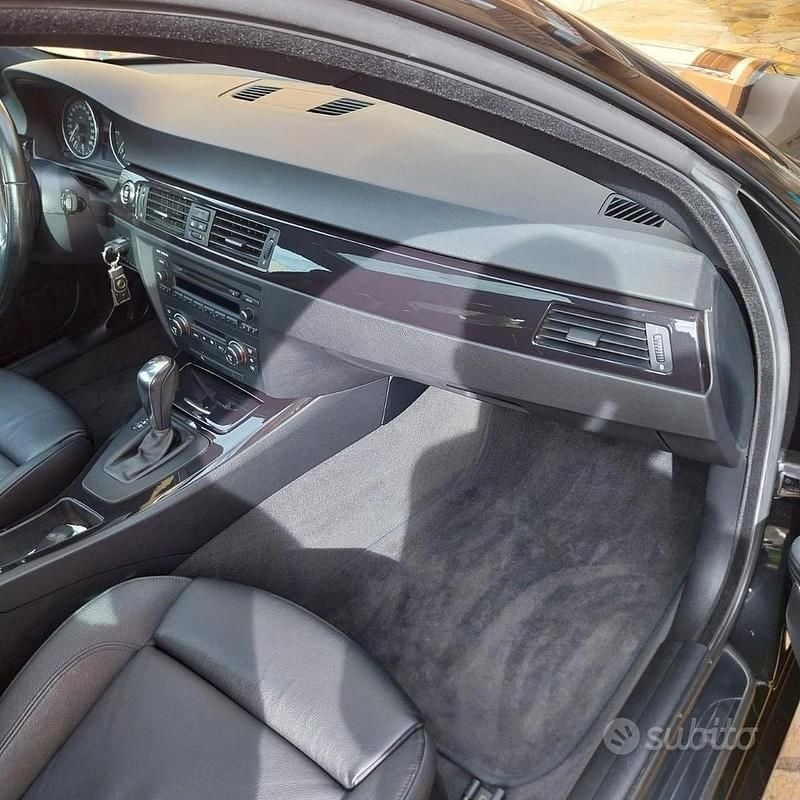 Usata BMW 330 231 CV (169 kW) 2008 Nero Coupé