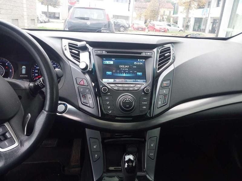 Usata Hyundai i40 Style 136 CV (100 kW) 2011 Nero Station wagon