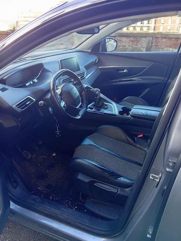 Usata Peugeot 3008 Allure 177 CV (130 kW) 2018 Grigio SUV