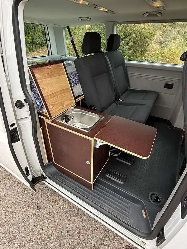 Usata VW Caravelle 150 CV (110 kW) 2016 Bianco Furgone