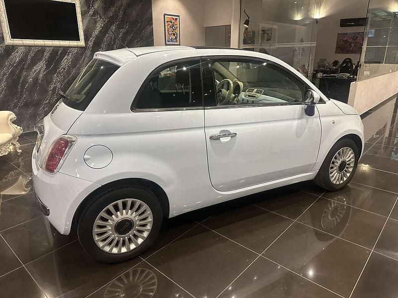Usata Fiat 500 Lounge 69 CV (50 kW) 2008 Blu/azzurro Utilitaria