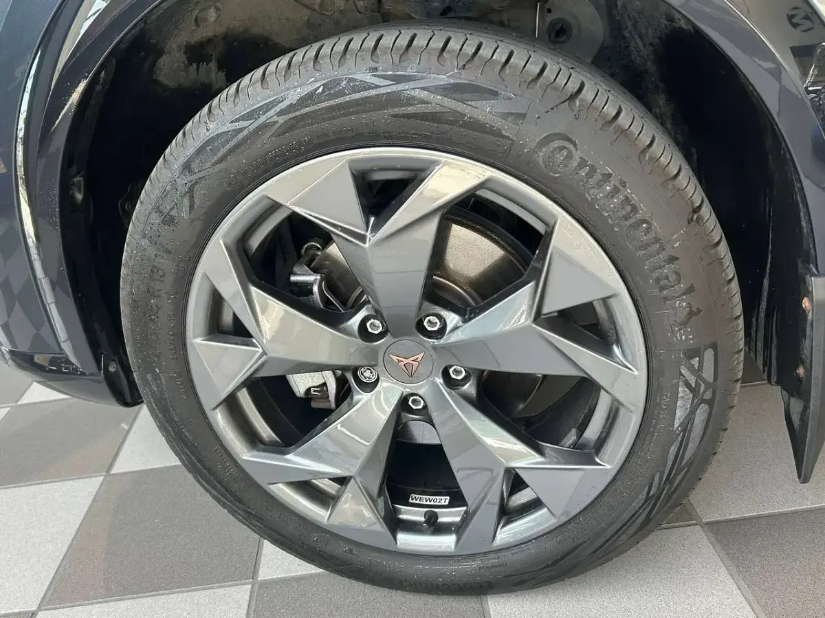 Usata Cupra Formentor 150 CV (110 kW) 2024 Grigio magnetico SUV