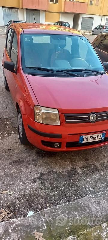 Usata Fiat Panda 69 CV (50 kW) 2006 Rosso Berlina