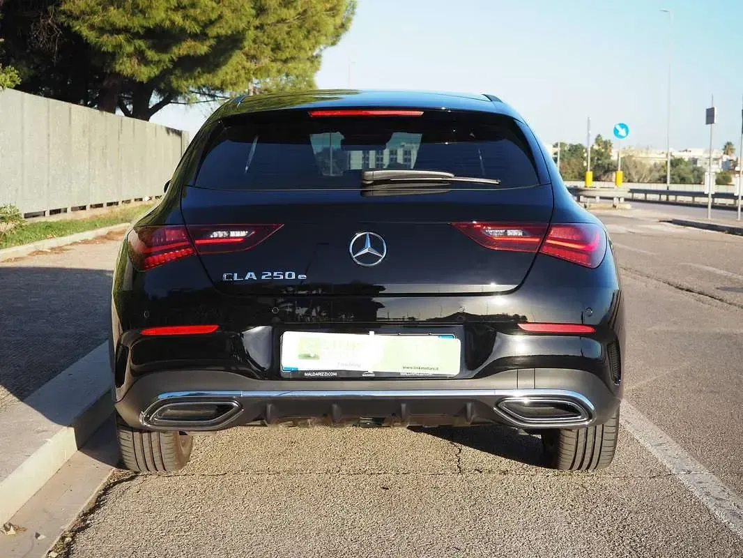 Usata Mercedes CLA250 AMG Line Premium Plus 163 CV (119 kW) 2024 Nero Coupé