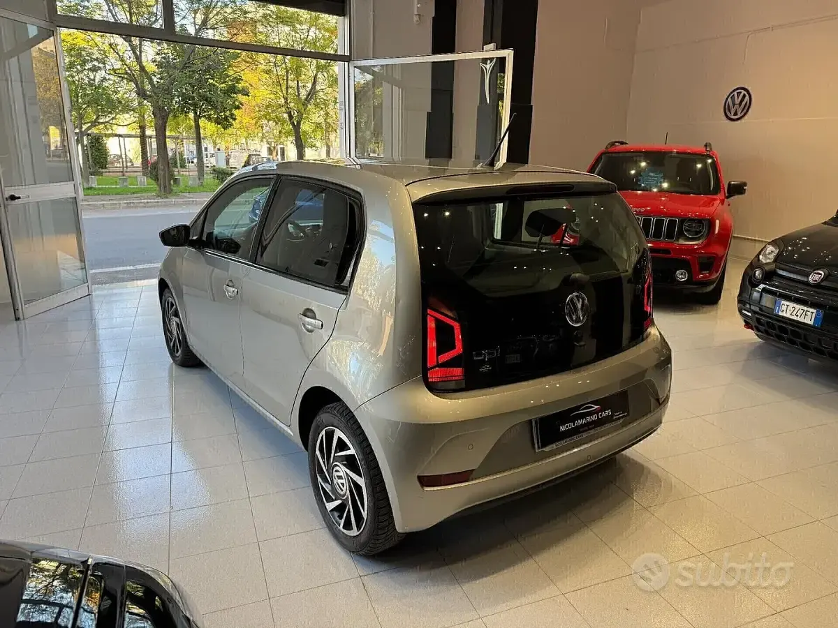 Usata VW up! Move 60 CV (44 kW) 2019 Grigio Utilitaria