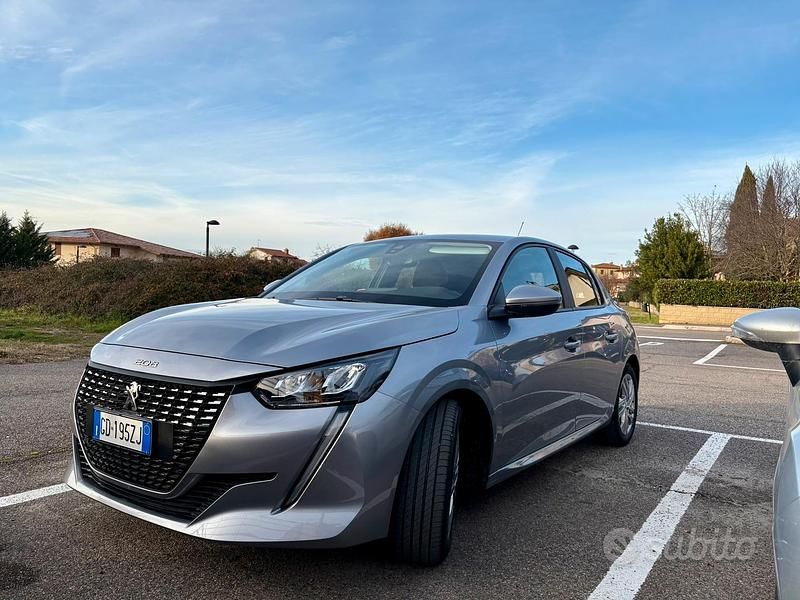 Usata Peugeot 208 75 CV (55 kW) 2021 Grigio Utilitaria