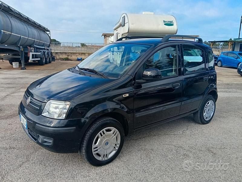 Usata Fiat Panda Dynamic 77 CV (56 kW) 2011 Nero Berlina