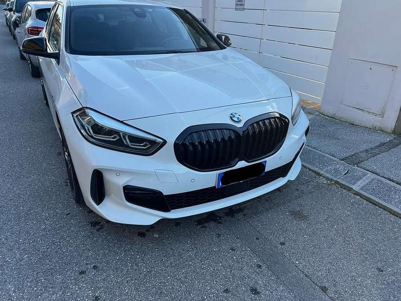 Usata BMW 118 M Sport 150 CV (110 kW) 2021 Bianco Utilitaria