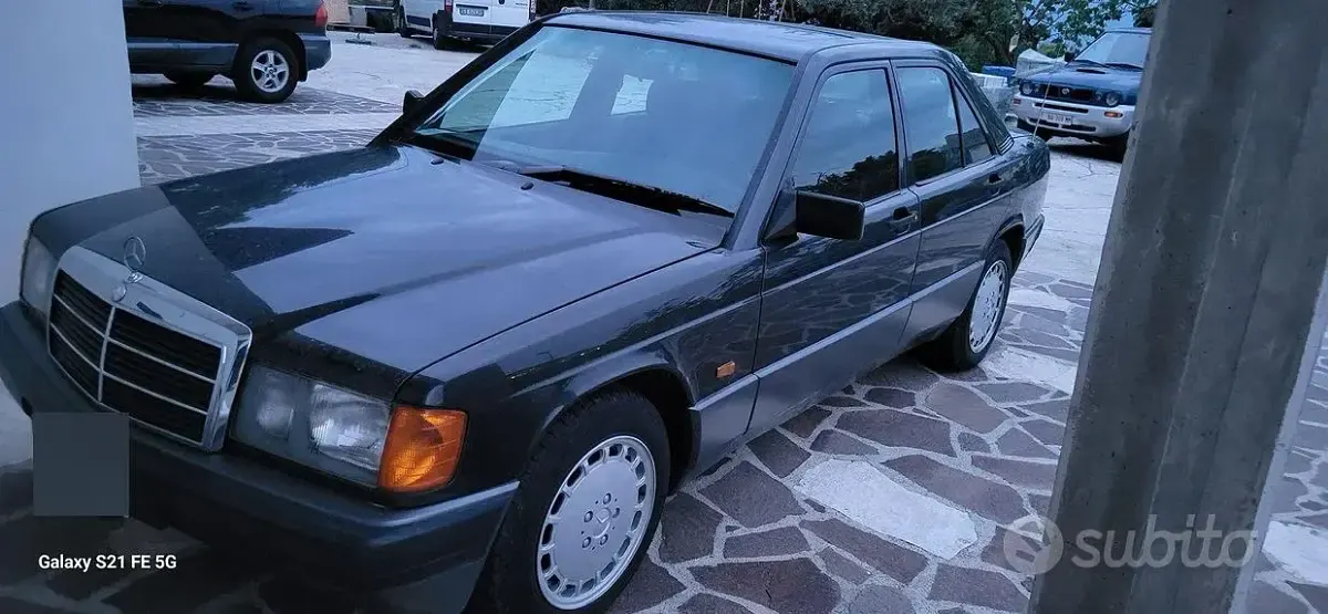Usata Mercedes 190 109 CV (80 kW) 1990 Nero Berlina