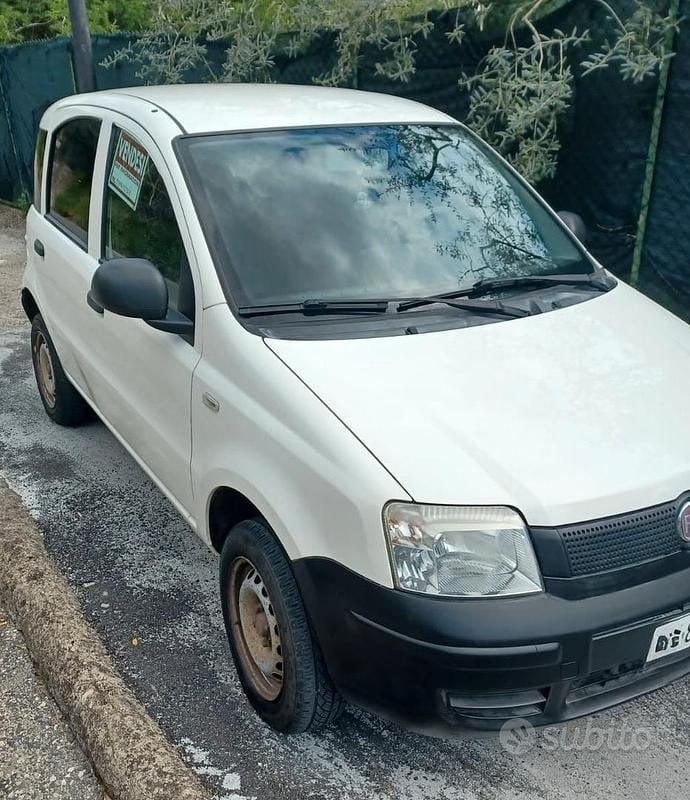 Usata Fiat Panda 4x4 69 CV (50 kW) 2011 Bianco Utilitaria