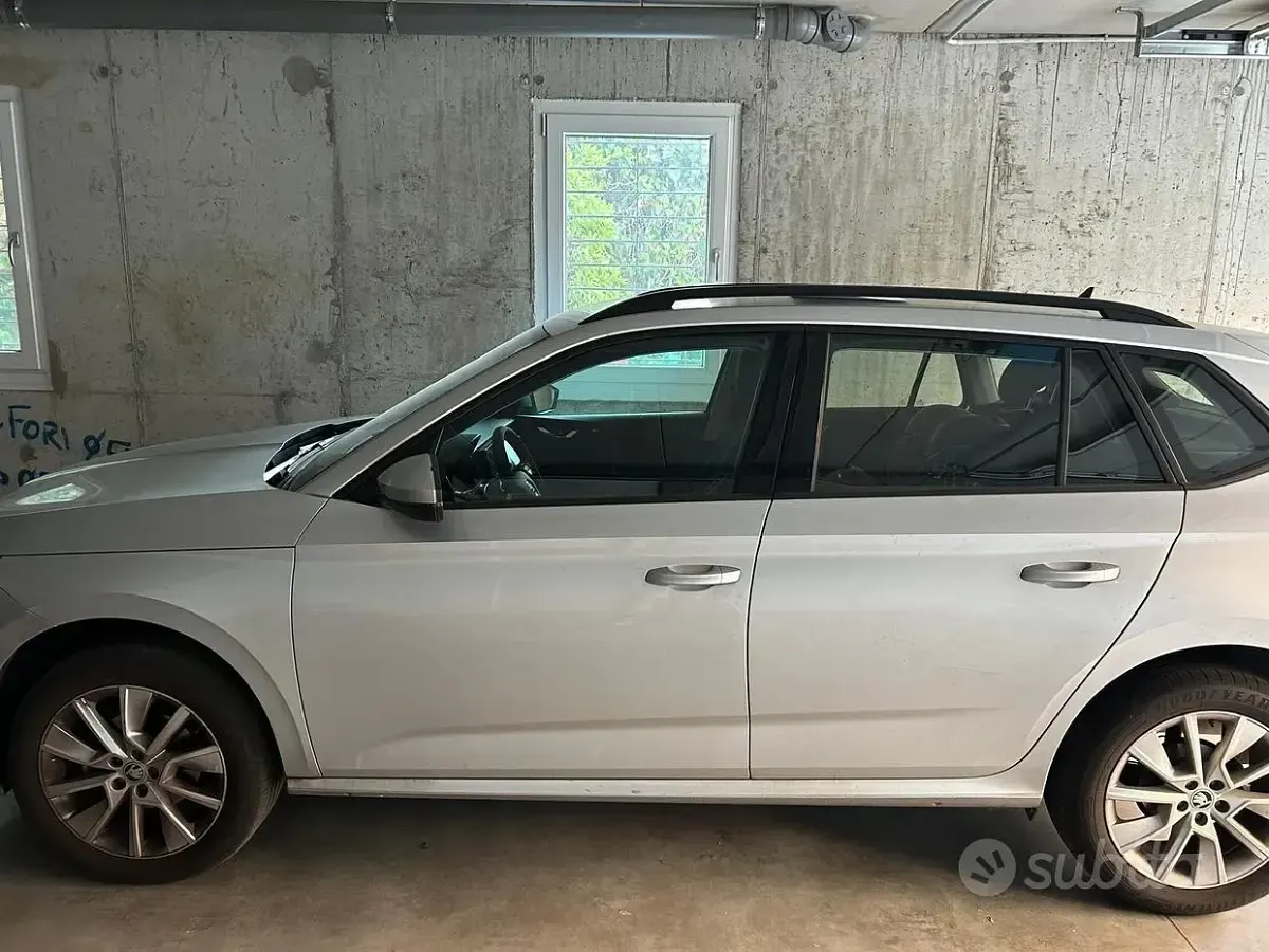 Usata Skoda Kamiq 95 CV (69 kW) 2023 Grigio SUV