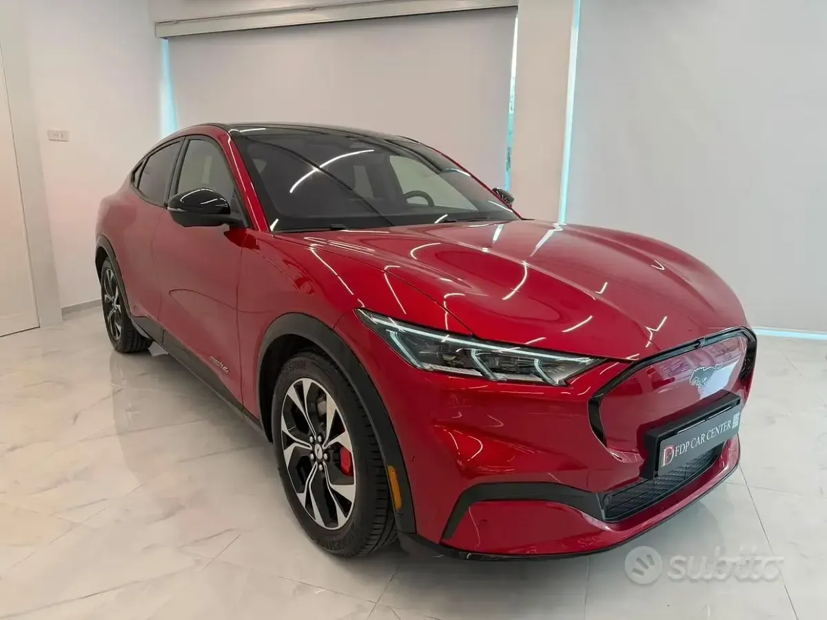 Usata Ford Mustang Standard Range 169 CV (124 kW) 2021 Rosso Station wagon